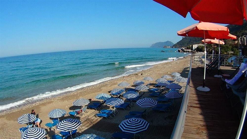 Pink Palace Beach Resort Agios Gordios  Exterior foto